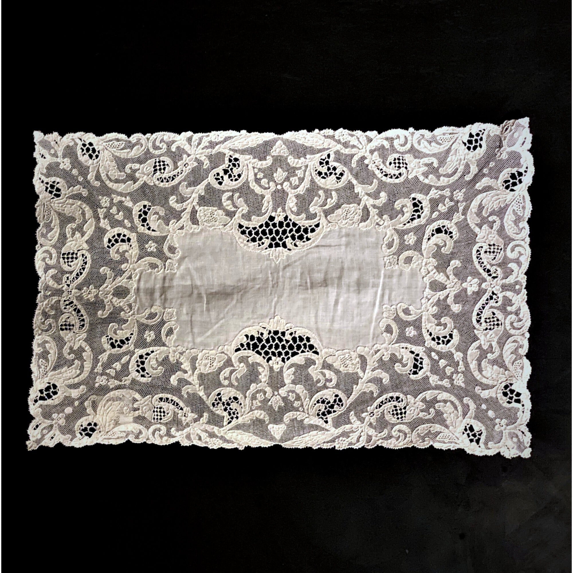 DOILIES BURANO LACE – Martina Vidal Venezia