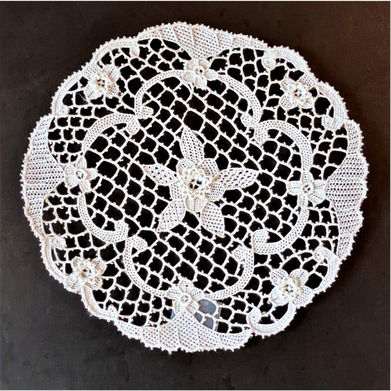 DOILIES BURANO LACE – Martina Vidal Venezia DOILIES BURANO LACE – Martina Vidal Venezia