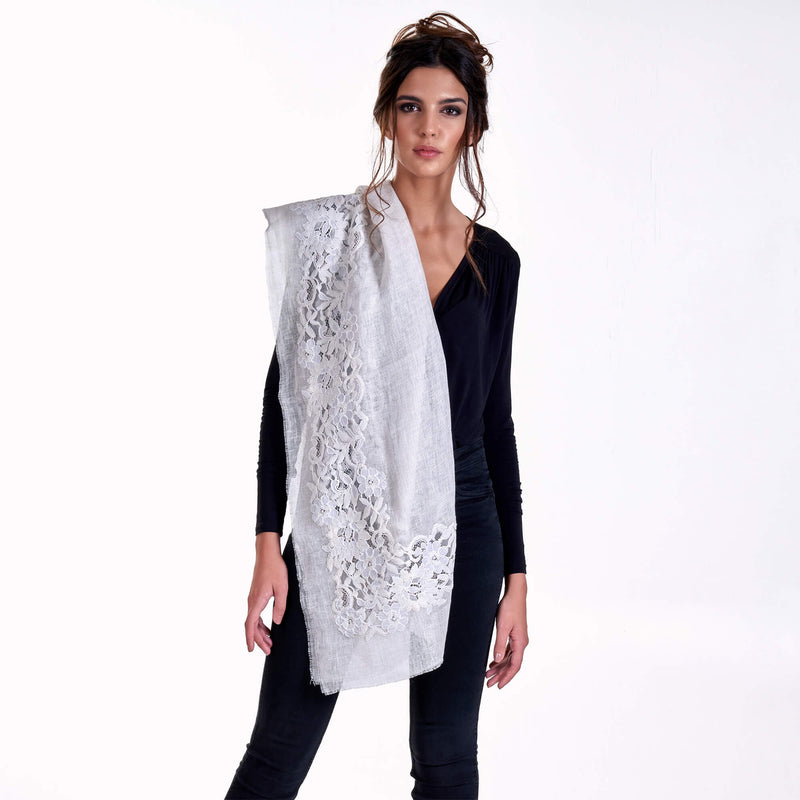 LACE LINEN STOLE – Martina Vidal Venezia