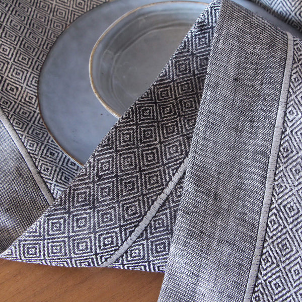 TABLE RUNNER ROMBETTI