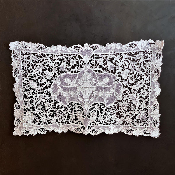 DOILIES BURANO LACE – Martina Vidal Venezia
