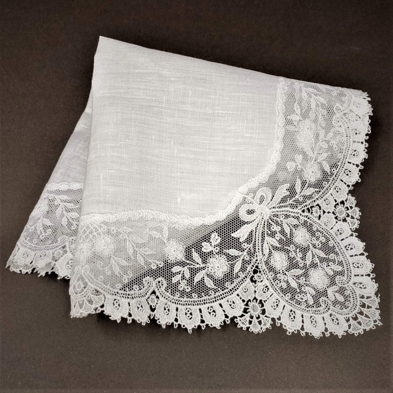 HANDKERCHIEF
