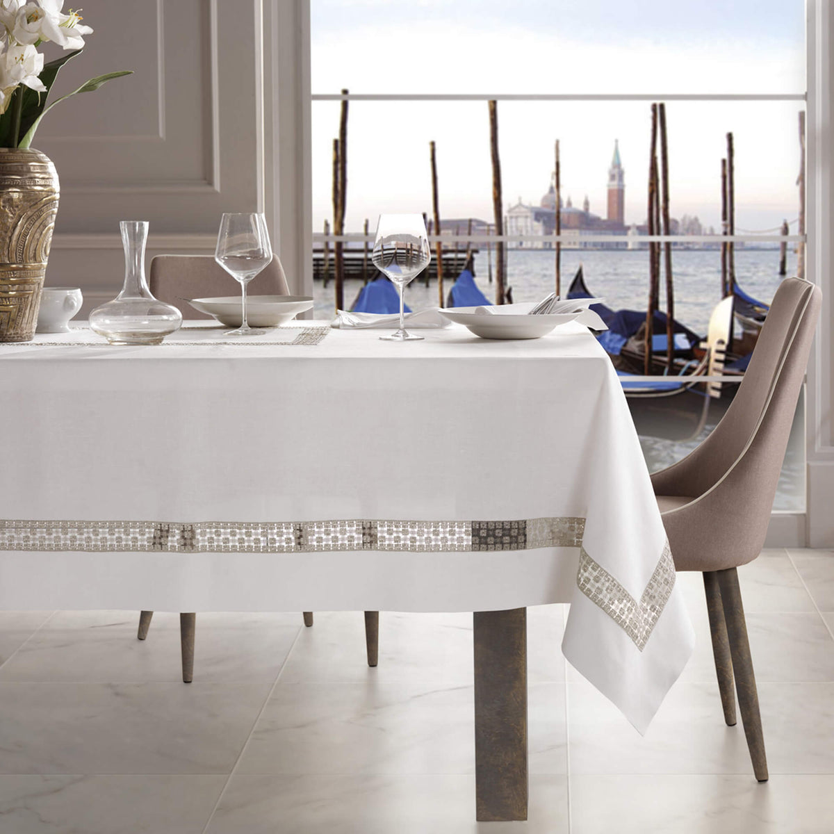 TABLECLOTHS – Martina Vidal Venezia