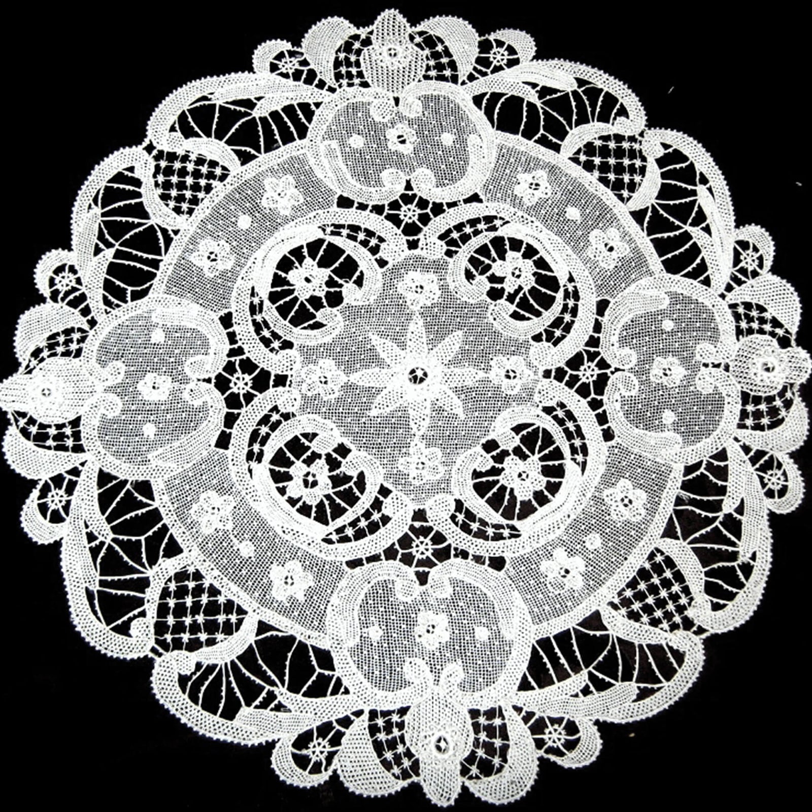 DOILIES BURANO LACE – Martina Vidal Venezia