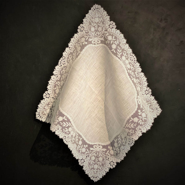 HANDKERCHIEF