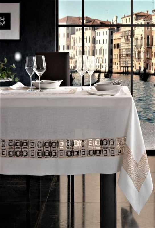 Venezia linen and Burano lace Martina Vidal Luxury home –