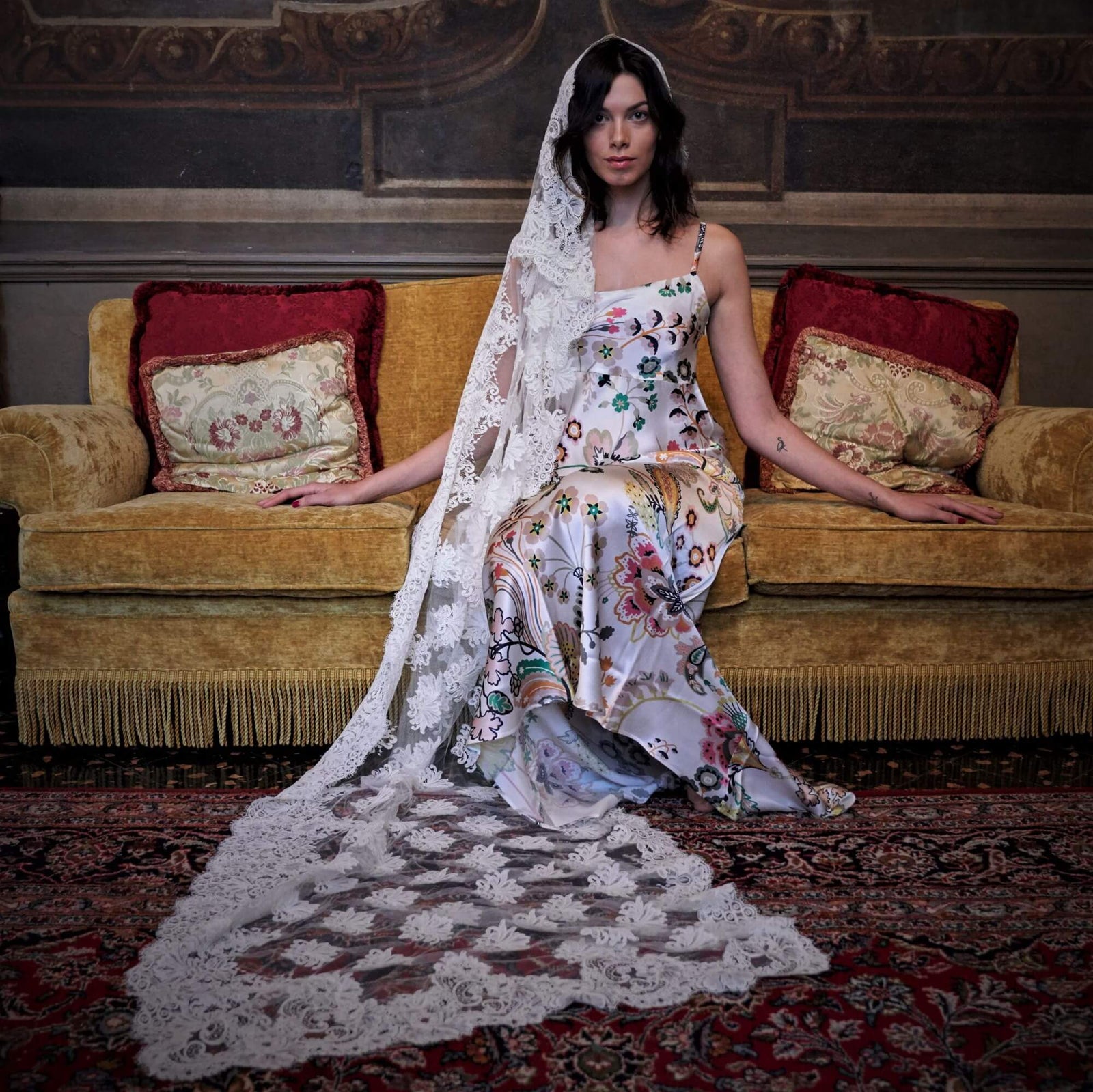 Velo Da Sposa Con Pettine, Corto 90 Cm, Con Perline E Bordura Di Cristalli, Bianco, Elegante Per Matrimonio E Feste