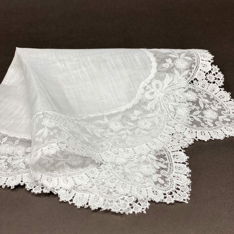 HANDKERCHIEF